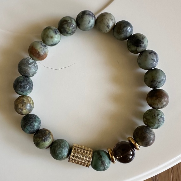 8mm Matte African Turquoise Stretch Bracelet w/ Gold Pave Spacers - Picture 7 of 7